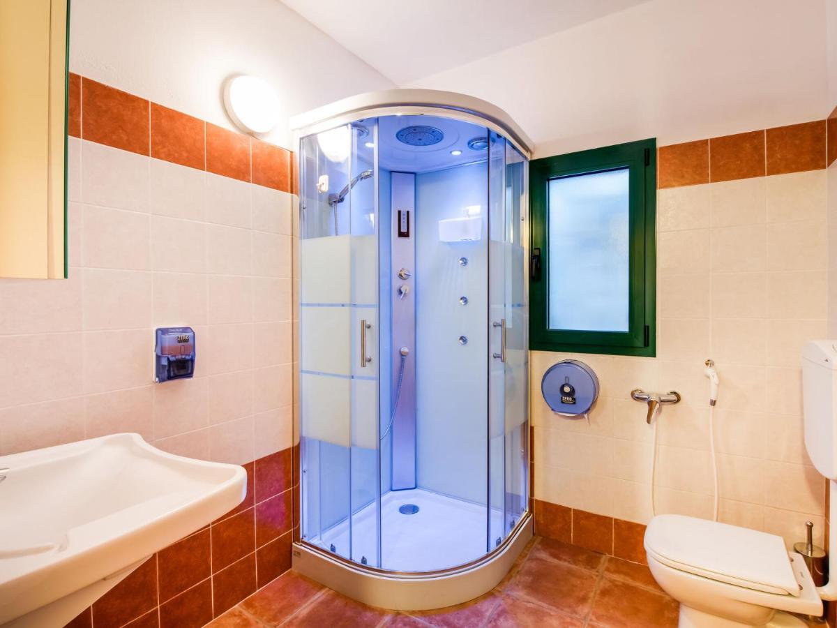 Beautiful Chalet With Swimming Pool In Lombardy Villa Marone Luaran gambar