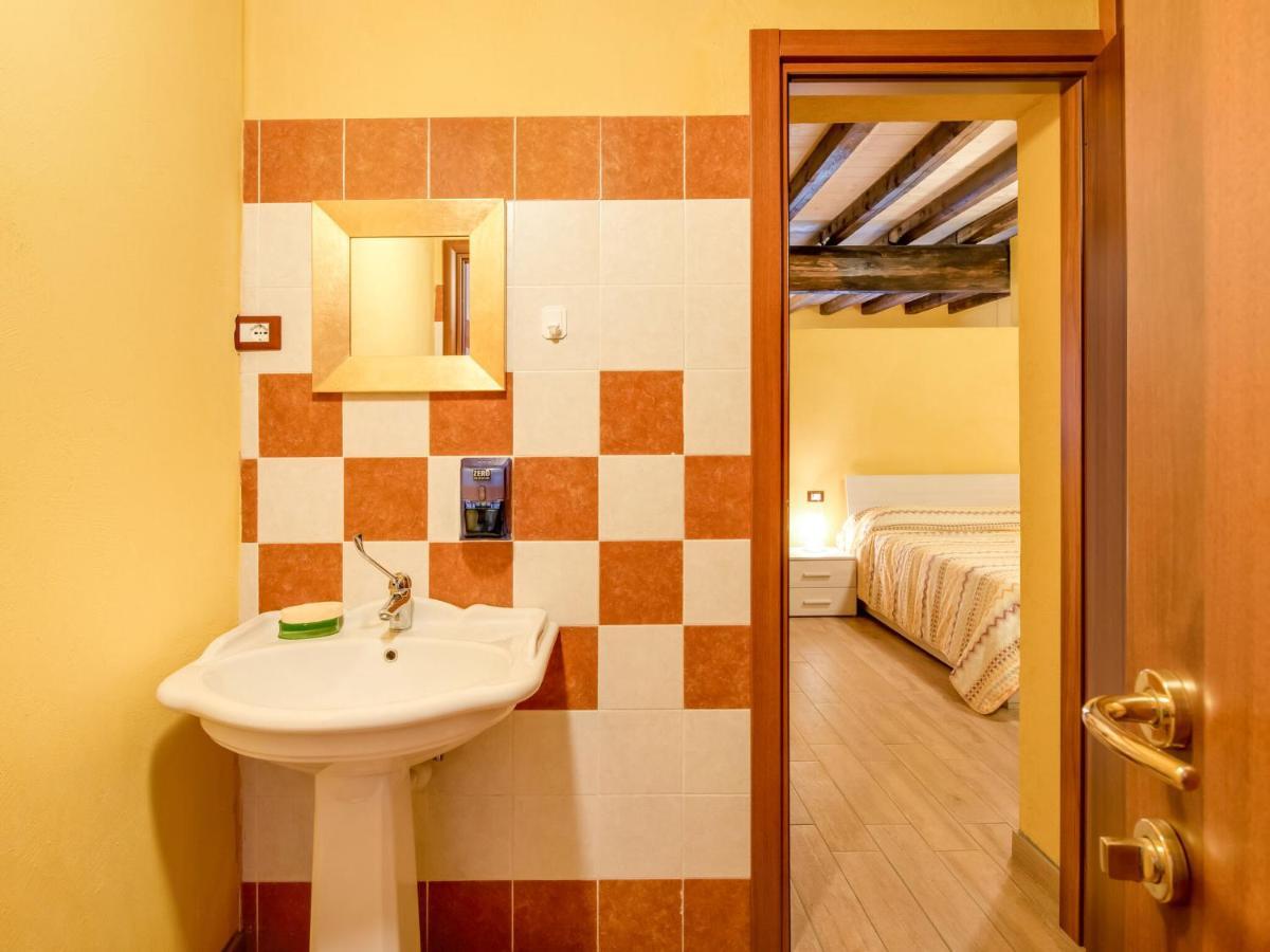 Beautiful Chalet With Swimming Pool In Lombardy Villa Marone Luaran gambar