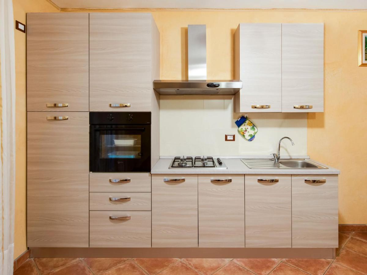 Beautiful Chalet With Swimming Pool In Lombardy Villa Marone Luaran gambar