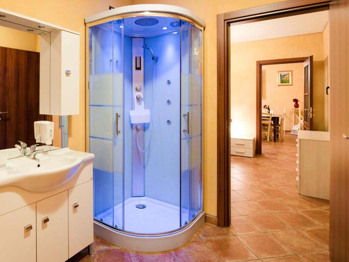 Beautiful Chalet With Swimming Pool In Lombardy Villa Marone Luaran gambar