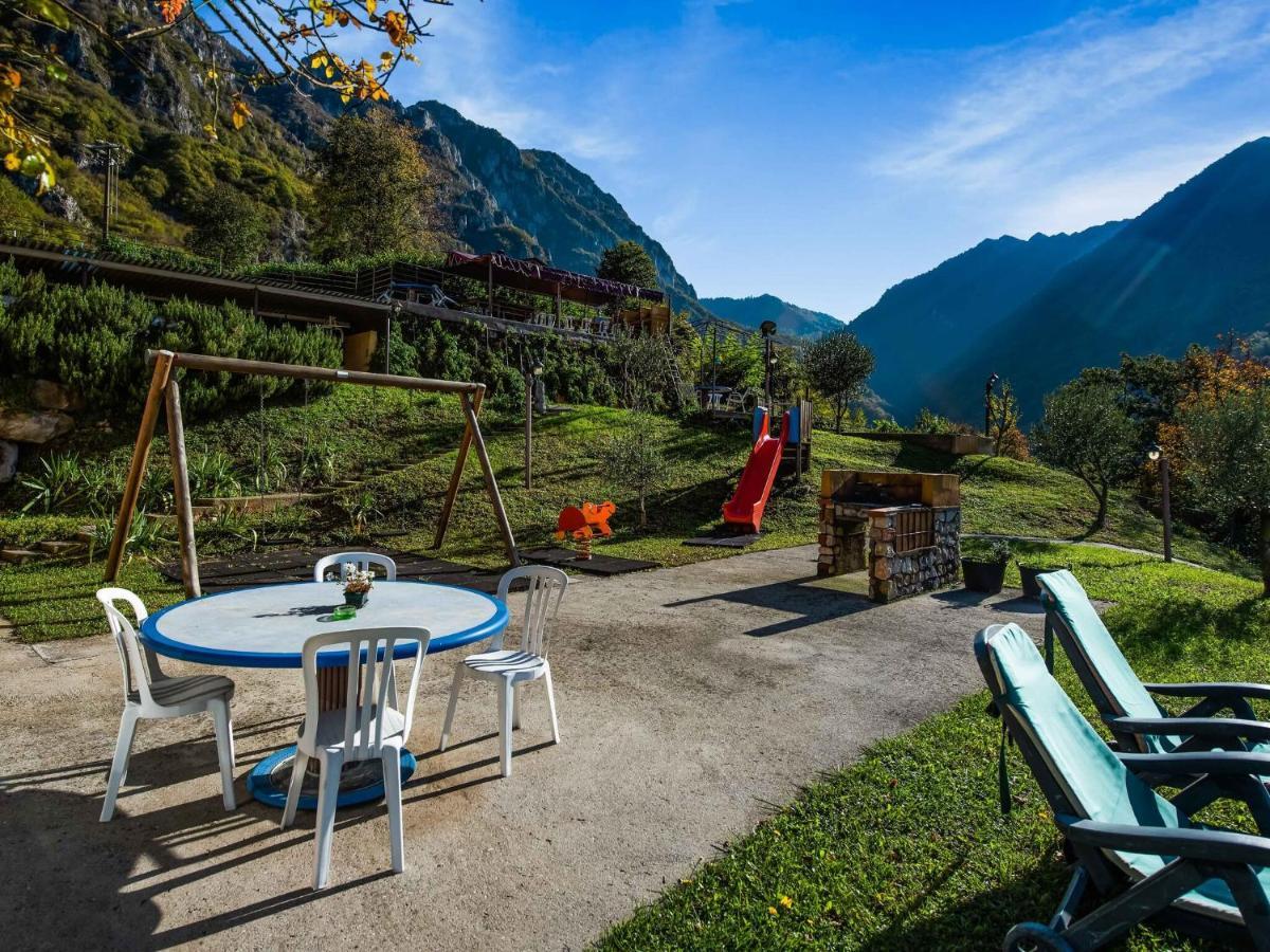 Beautiful Chalet With Swimming Pool In Lombardy Villa Marone Luaran gambar